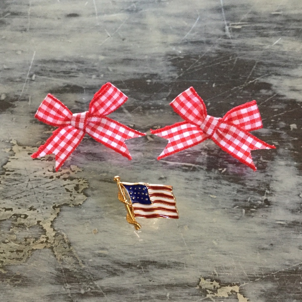 🇺🇸VINTAGE AVON patriotic earring and pin set